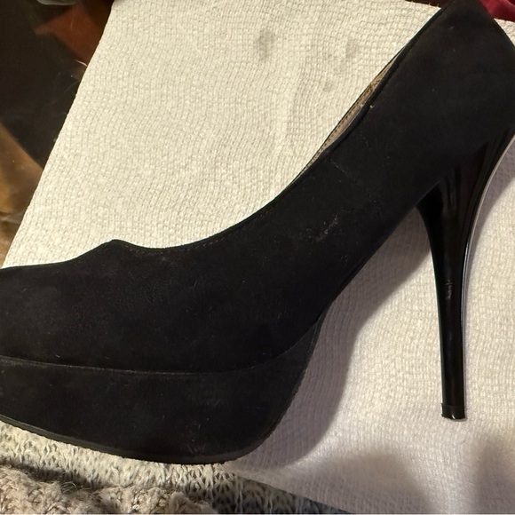 Mossimo Supply Co. Women's Black Heels - Picture 14 of 16